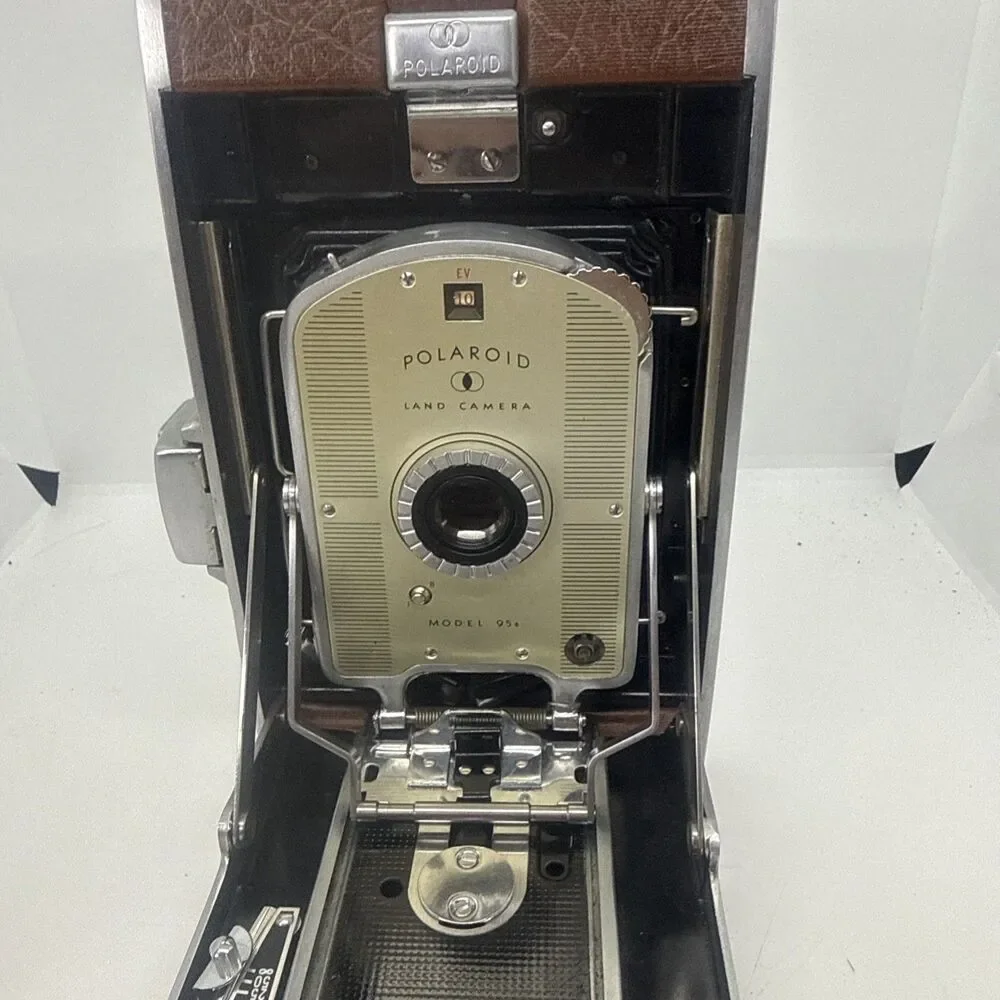 Vtg Polaroid Folding Land Camera Model 95a Circa 1950s Antique untested Clean
